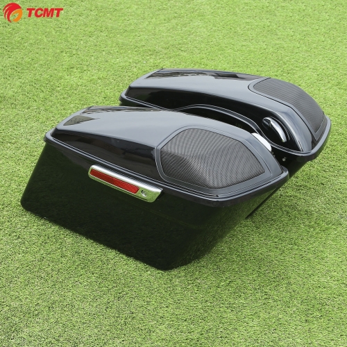 Hard Saddlebag W/ 5 x 7